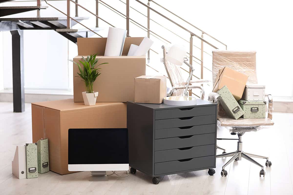 https://rainbowrubbishremovals.co.uk/wp-content/uploads/2021/01/Office-Furniture.jpg